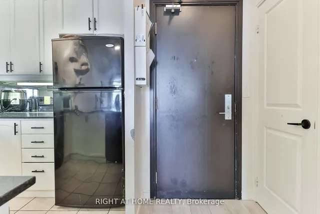 Additional image 36 of 70 Absolute Ave Unit 1910