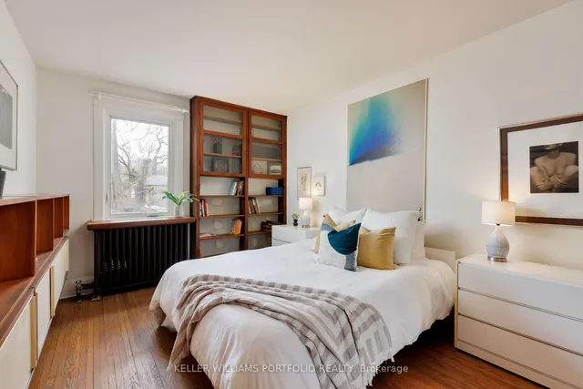 Additional property image - 220 Howard Park Ave
