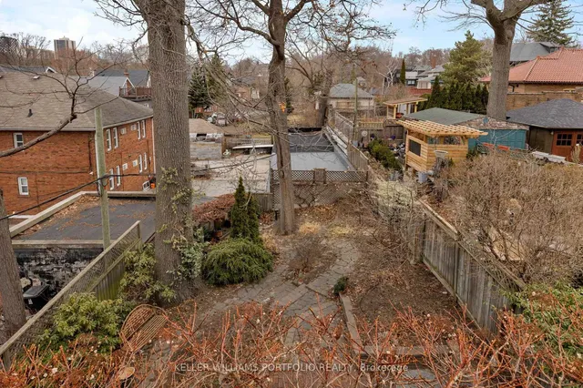 Additional property image - 220 Howard Park Ave
