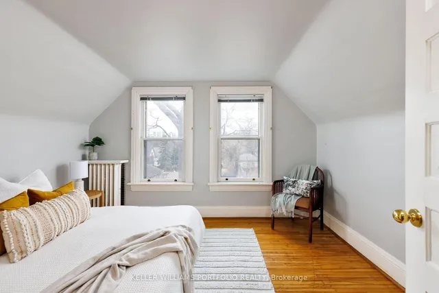 Additional property image - 220 Howard Park Ave