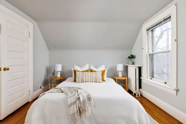 Additional property image - 220 Howard Park Ave