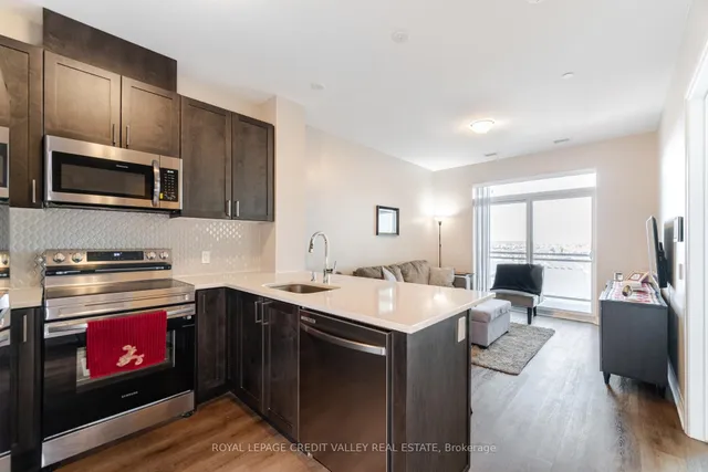 Additional property image - 470 Gordon Krantz Ave Unit 520