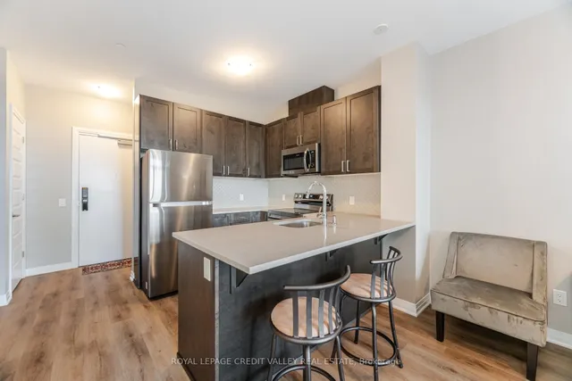Additional property image - 470 Gordon Krantz Ave Unit 520