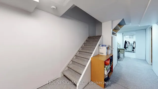 Additional property image - 86 Carisbrooke Crt