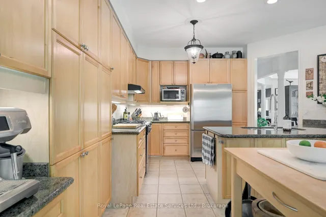 Additional property image - 1259 GLENASHTON Dr