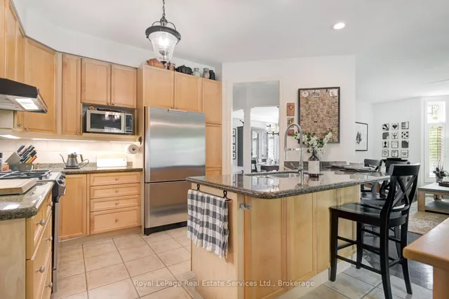 Additional property image - 1259 GLENASHTON Dr