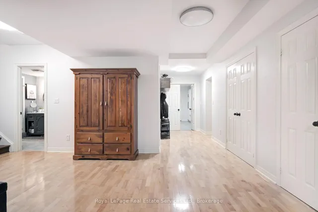 Additional property image - 1259 GLENASHTON Dr