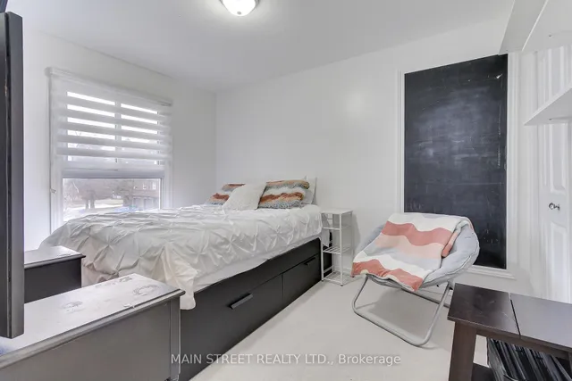 Additional property image - 725 Vermouth Ave Unit 18