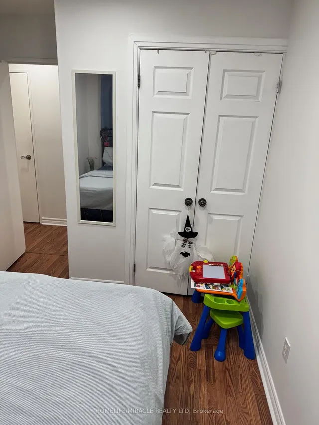 Primary image of 1615 Bloor St Unit 1203