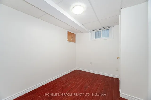 Additional property image - 18 Albion Cres