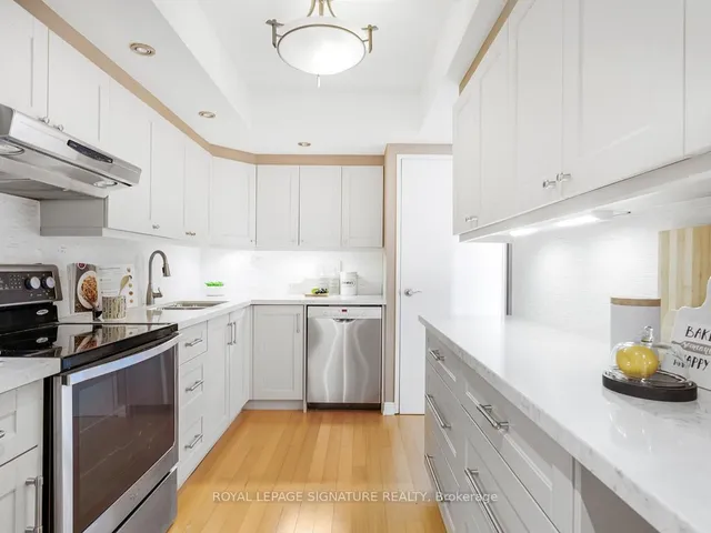 Additional property image - 2045 Lake Shore Blvd Unit 1008