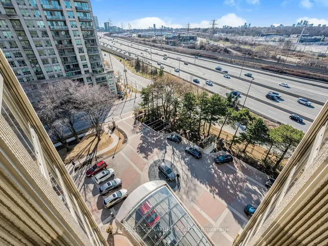 Additional property image - 2045 Lake Shore Blvd Unit 1008