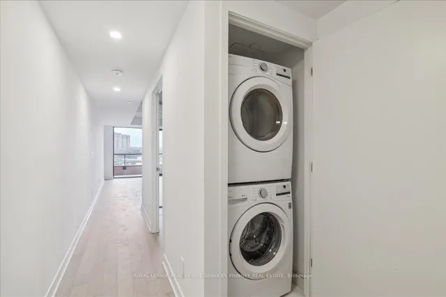 Additional property image - 2720 Dundas St Unit 515