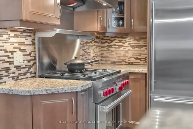 Additional property image - 2044 Kilbride St