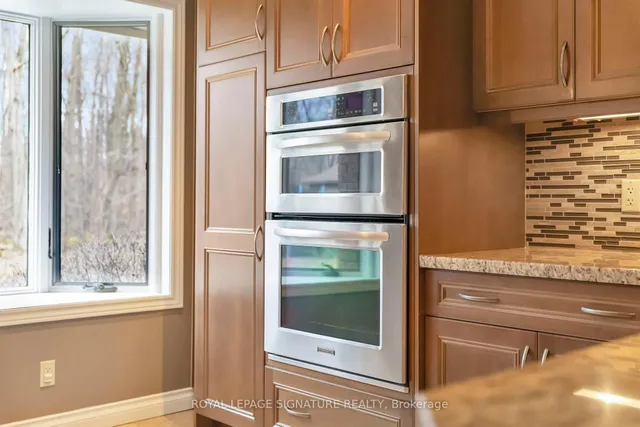 Additional property image - 2044 Kilbride St