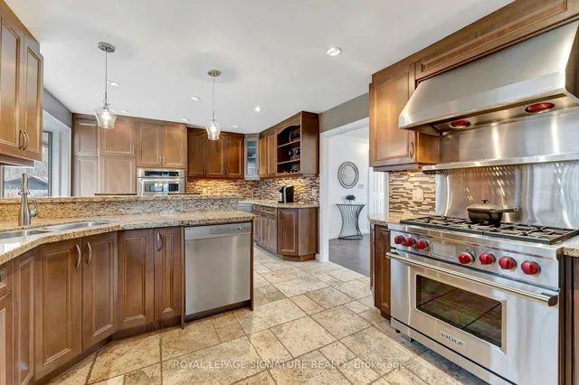 Additional property image - 2044 Kilbride St