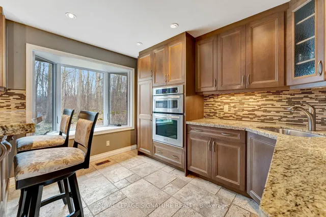 Additional property image - 2044 Kilbride St