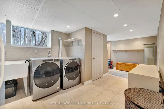 Additional property image - 2044 Kilbride St