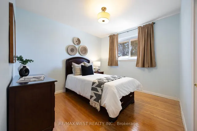 Additional property image - 588 Hyacinthe Blvd
