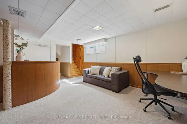 Additional property image - 588 Hyacinthe Blvd