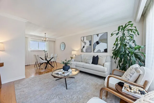 Additional property image - 588 Hyacinthe Blvd