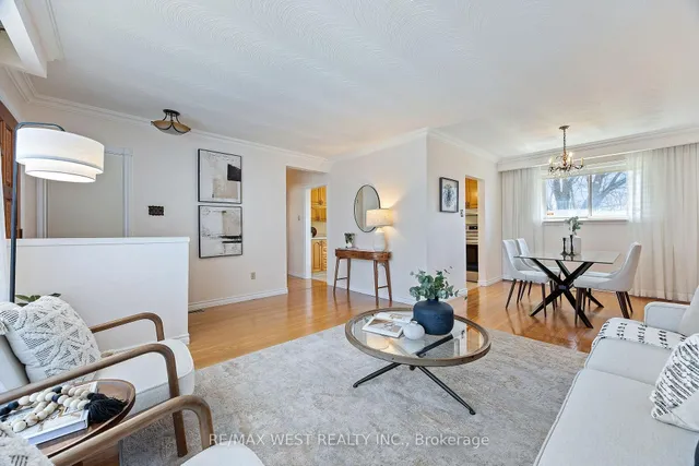 Additional property image - 588 Hyacinthe Blvd