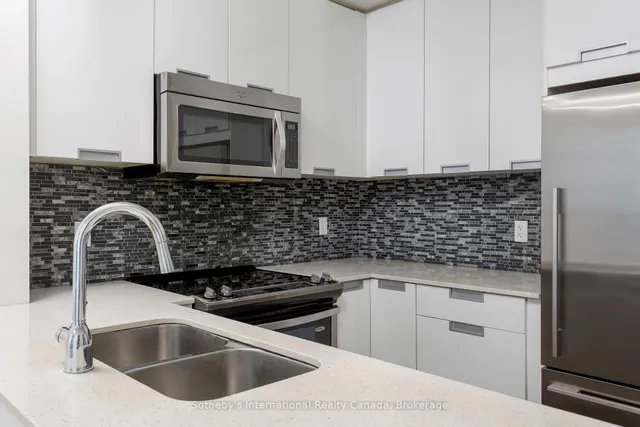 Additional image 9 of 55 Eglinton Ave Unit 1010