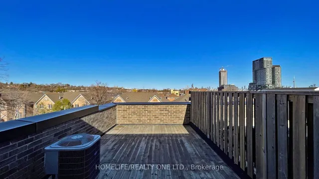 Additional property image - 1072 Lansdowne Ave