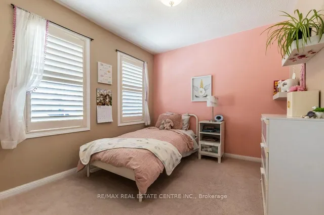 Additional image 20 of 328 Baverstock Cres