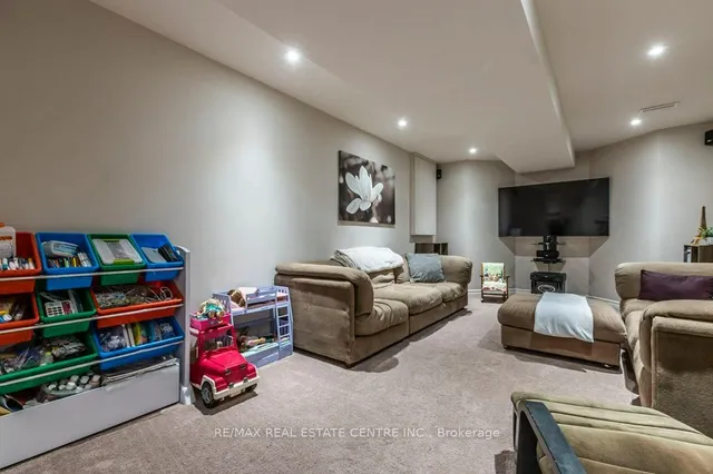 Additional image 10 of 328 Baverstock Cres