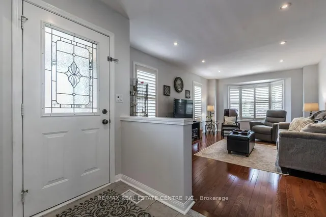 Additional image 35 of 328 Baverstock Cres