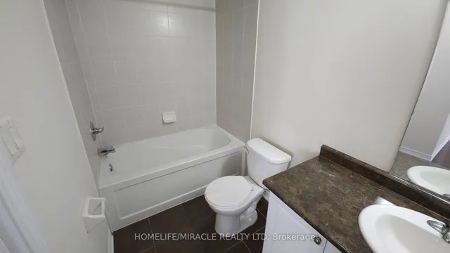 Additional property image - 102 Lanark Circ