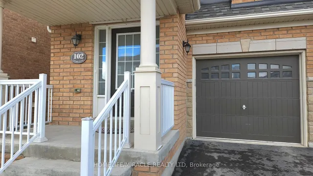 Additional property image - 102 Lanark Circ