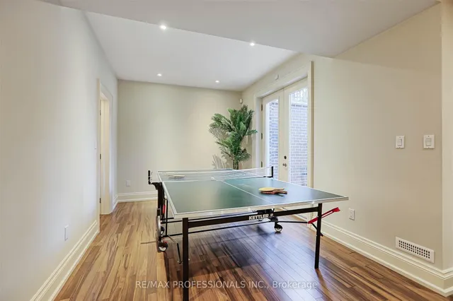Additional image 17 of 19 Bromley Cres