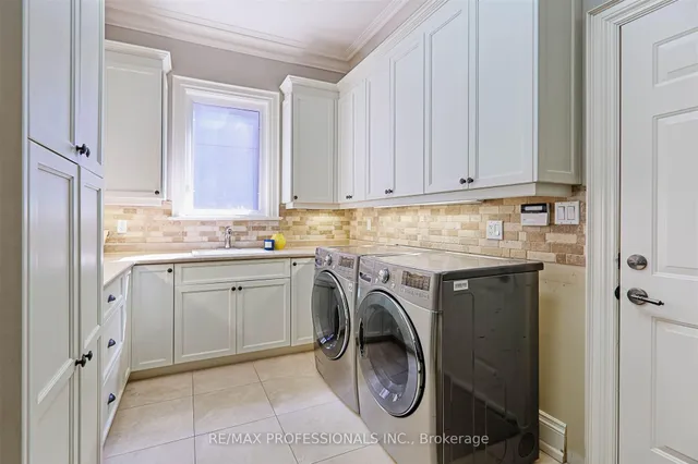 Additional image 20 of 19 Bromley Cres