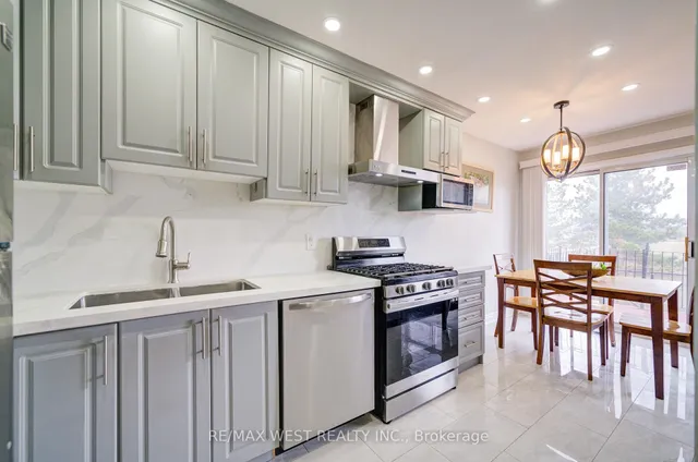 Additional property image - 100 Brickyard Way Unit 14