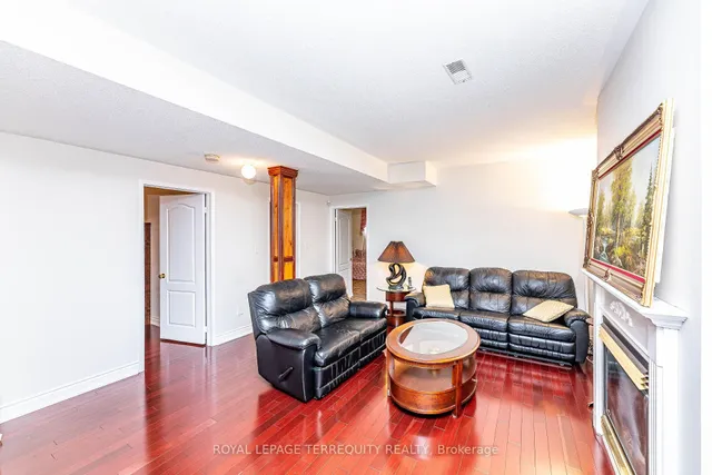 Additional property image - 21 Collingwood Ave