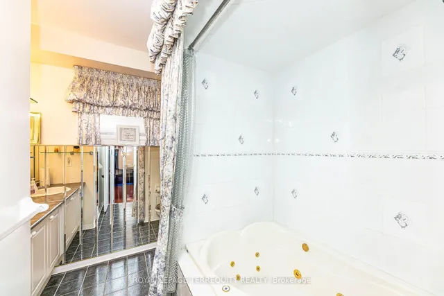 Additional property image - 21 Collingwood Ave