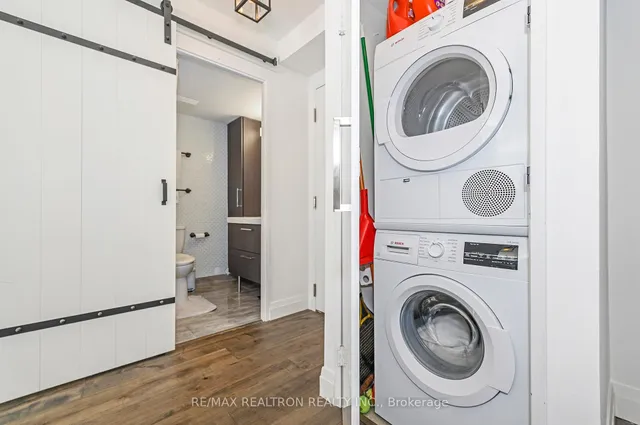 Additional property image - 2261 Lake Shore Blvd Unit 220