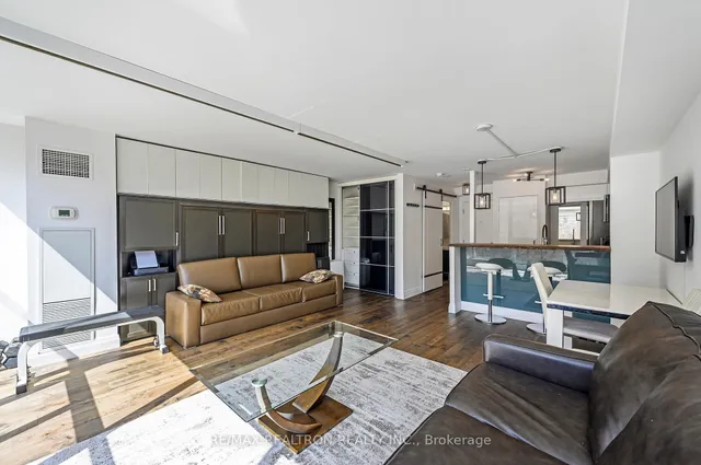 Additional property image - 2261 Lake Shore Blvd Unit 220