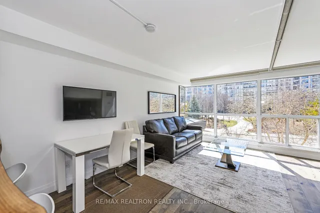 Additional property image - 2261 Lake Shore Blvd Unit 220
