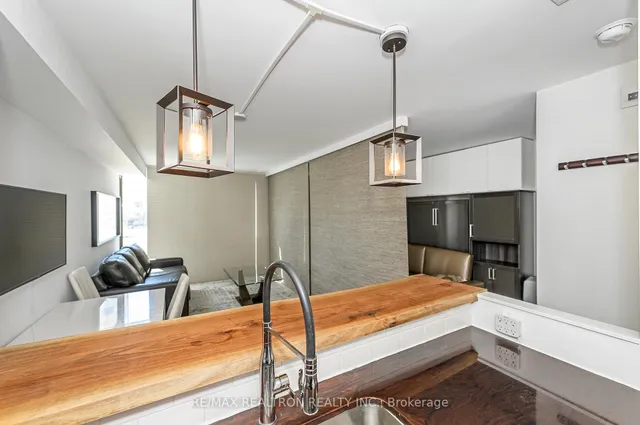Additional property image - 2261 Lake Shore Blvd Unit 220