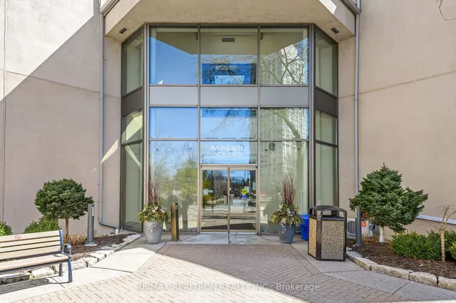 Additional property image - 2261 Lake Shore Blvd Unit 220