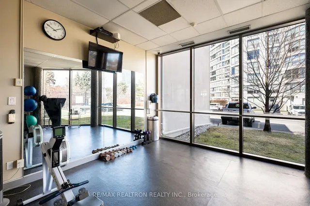 Additional property image - 2261 Lake Shore Blvd Unit 220