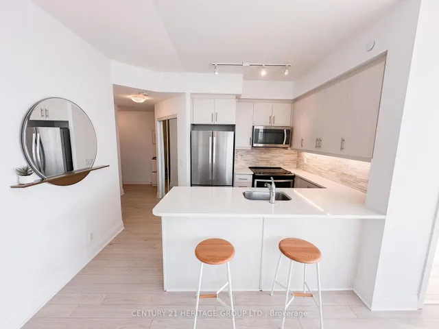 Additional property image - 15 Zorra St Unit 408