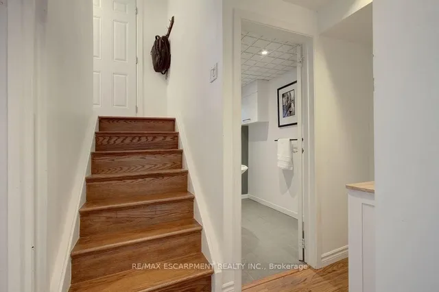 Additional property image - 2297 BARCLAY Rd