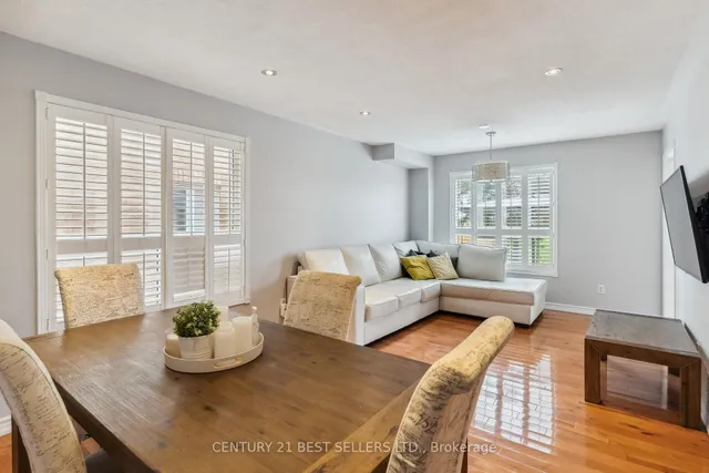 Additional property image - 5874 Sidmouth St