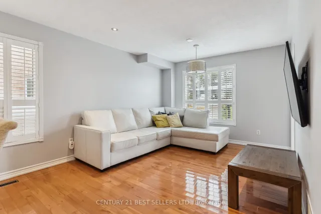 Additional property image - 5874 Sidmouth St
