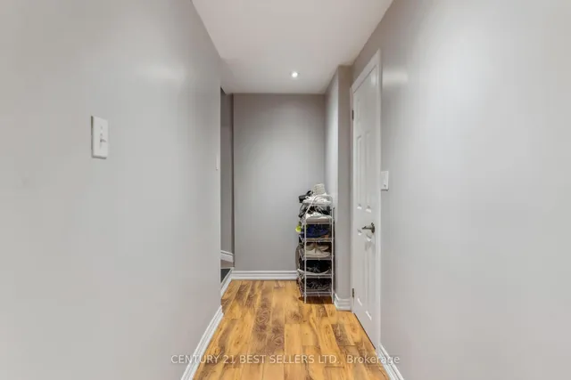 Additional property image - 5874 Sidmouth St