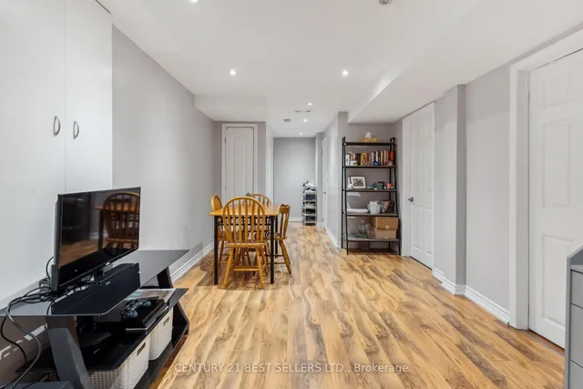 Additional property image - 5874 Sidmouth St